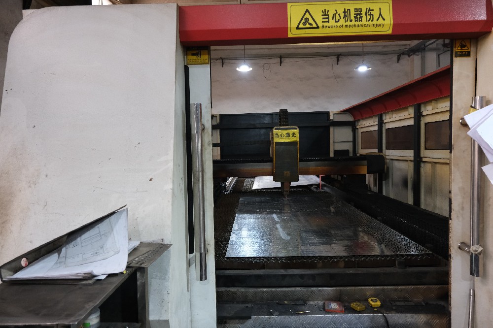 钣金加工厂应该有哪些切割设备?​